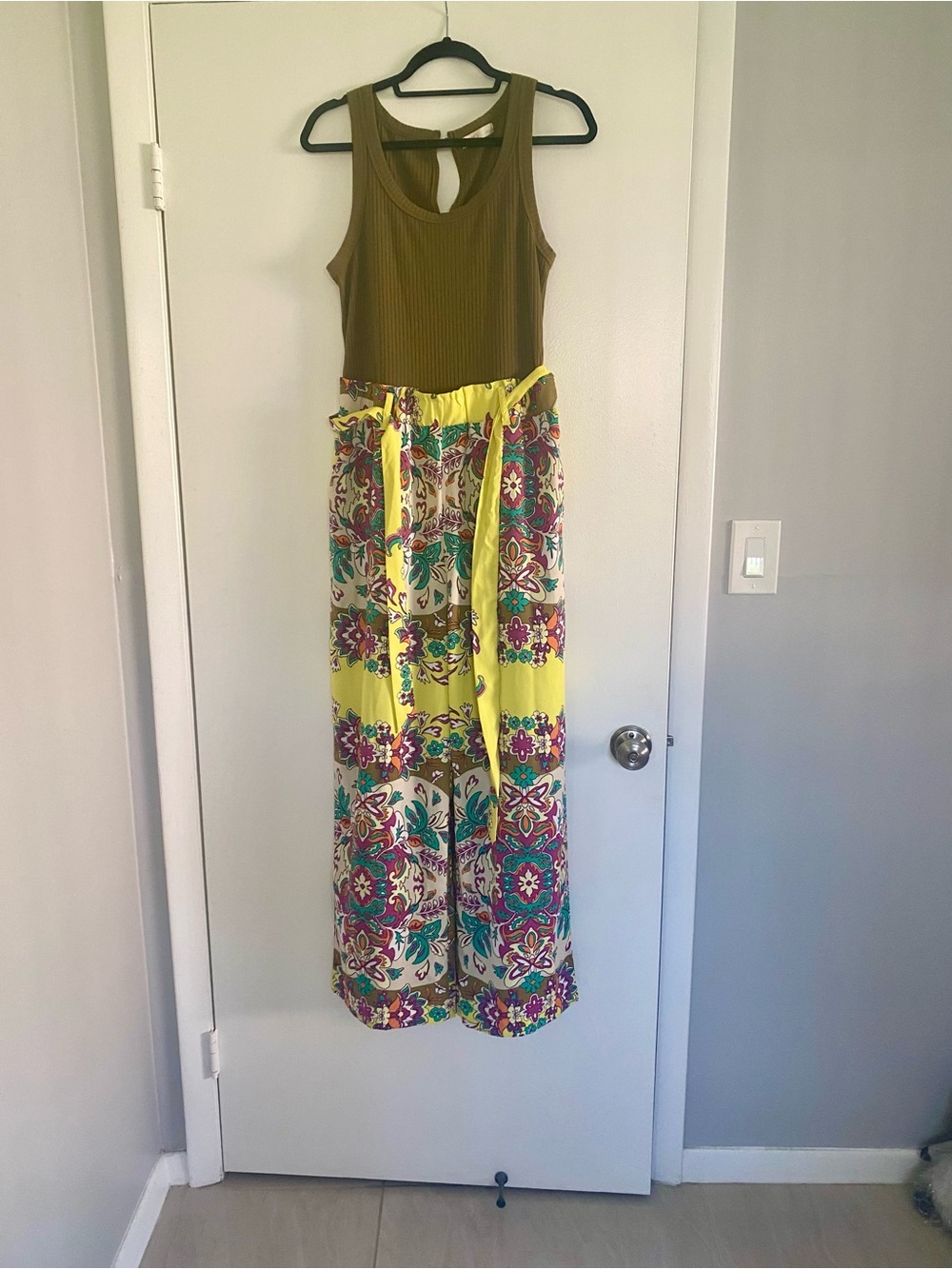 Jumpsuit Sleeveless Top with Bright Floral Palazzo Pants